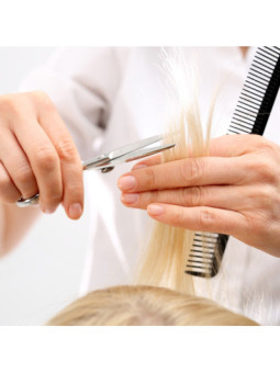 Szkolenie fryzjerskie - wykańczanie fryzury po zabiegu przedłużania włosów